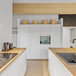 3 Bedroom Cozy In Semesterbostad