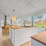 Semesterbostad 3 Bedroom Cozy In *
