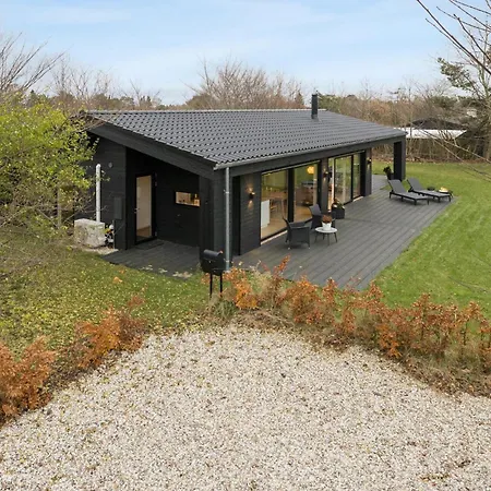 3 Bedroom Cozy In Semesterbostad Gilleleje