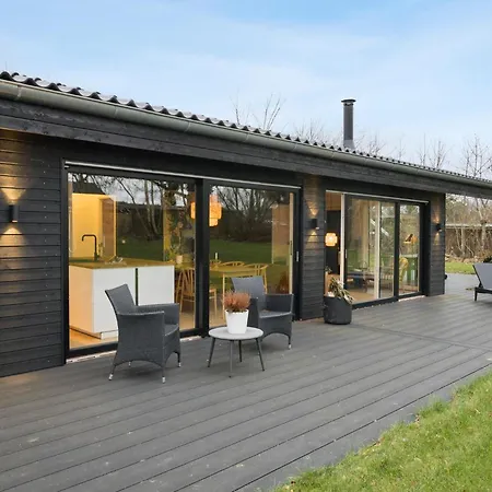 3 Bedroom Cozy In Semesterbostad Gilleleje