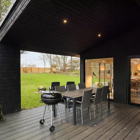 3 Bedroom Cozy In * Gilleleje