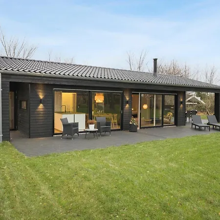 3 Bedroom Cozy In * Gilleleje